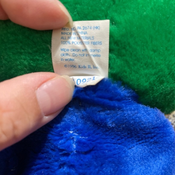 Vintage Kids II Musical Plush Caterpillar Baby Crib Pull Toy Little Rascals Tone - Picture 15 of 16